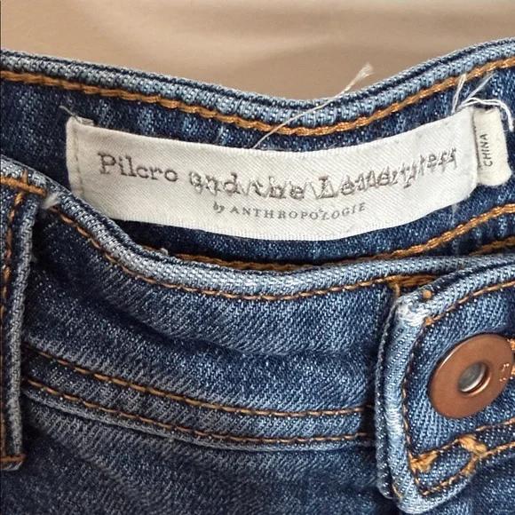 Pilcro Denim Jeans with Embroidered Detail - Picture 3 of 8